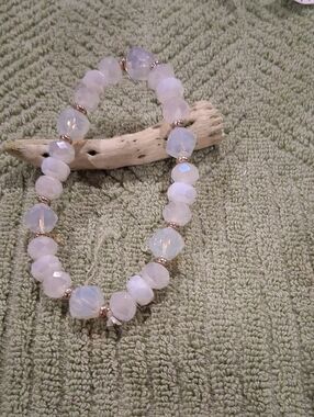 Opalescent White Beaded Stretch Bracelet with Gold Accents